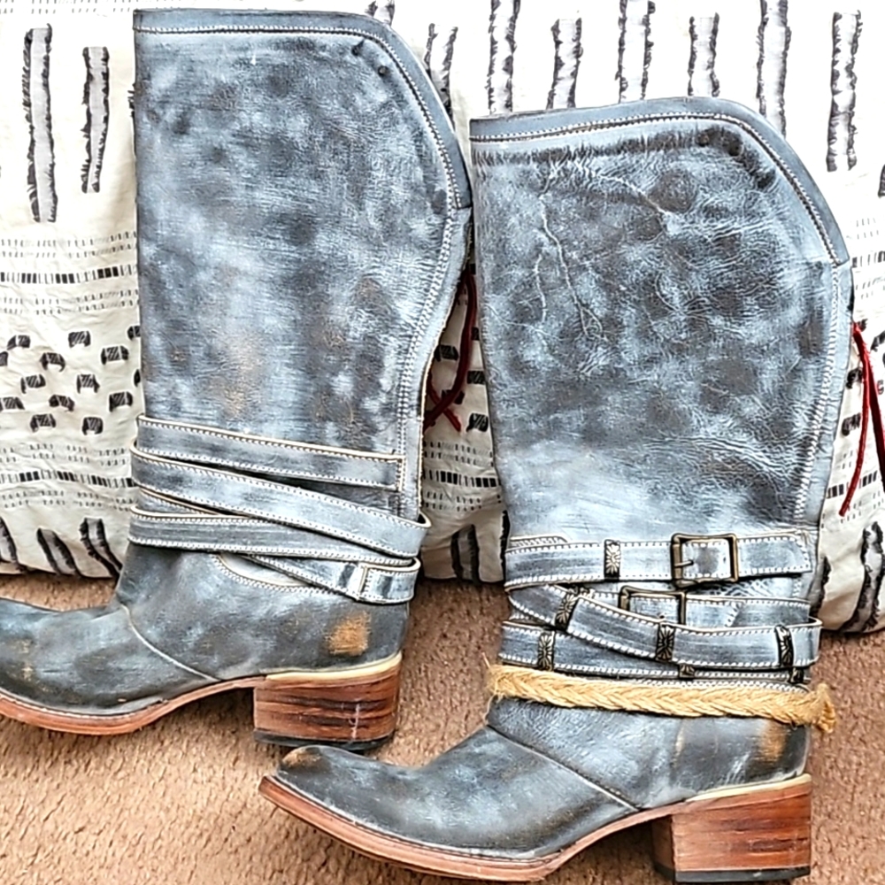 Freebird Ice Boots size 10